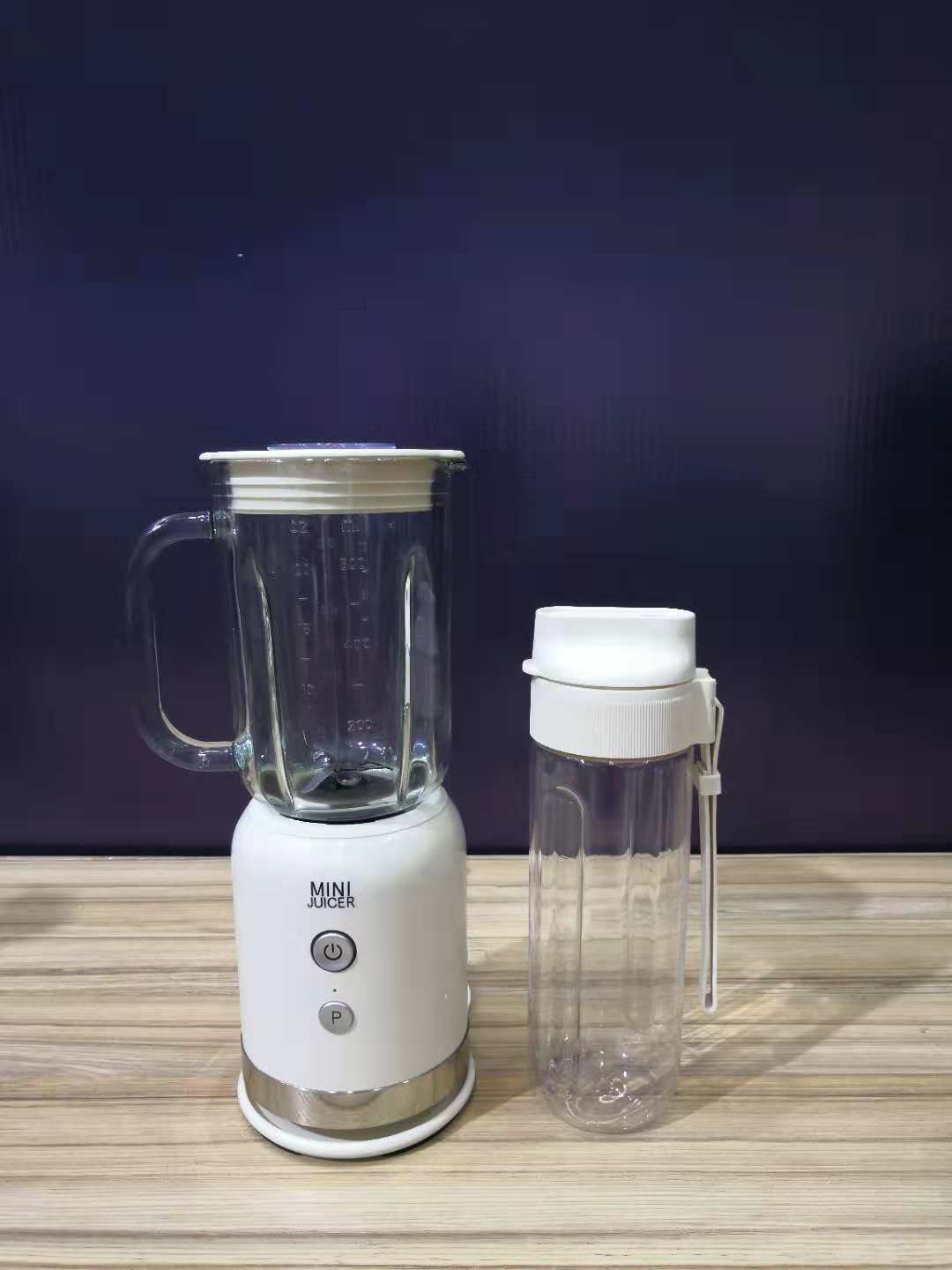 高速多功能迷你玻璃攪拌機 (附600ml便攜式Tritan攪拌杯)